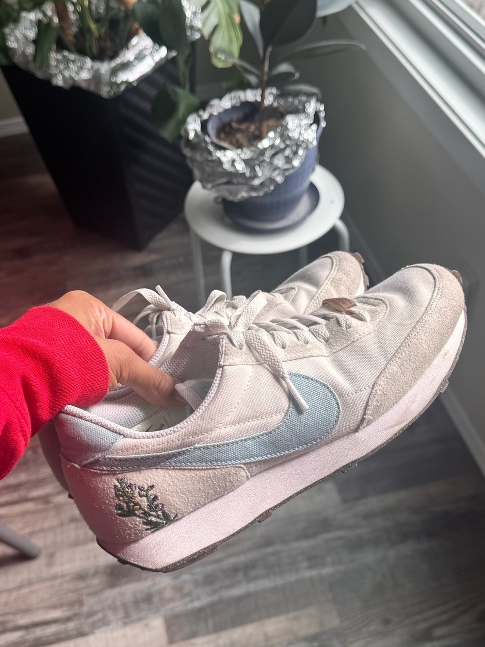 Nike Women's Light Gray Sneakers with Pale Blue Swoosh and Floral Heel